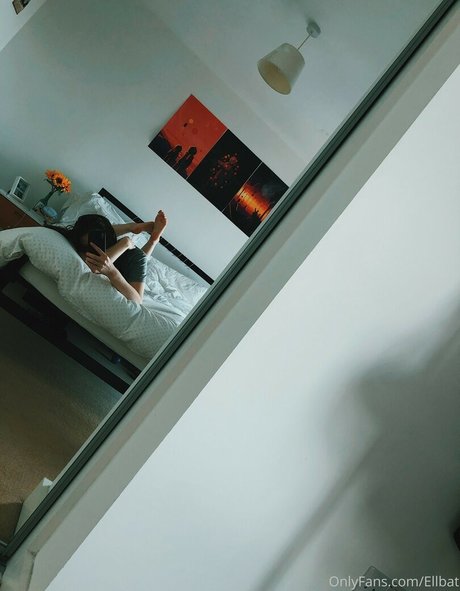 Ellbat pornstar perfect picture