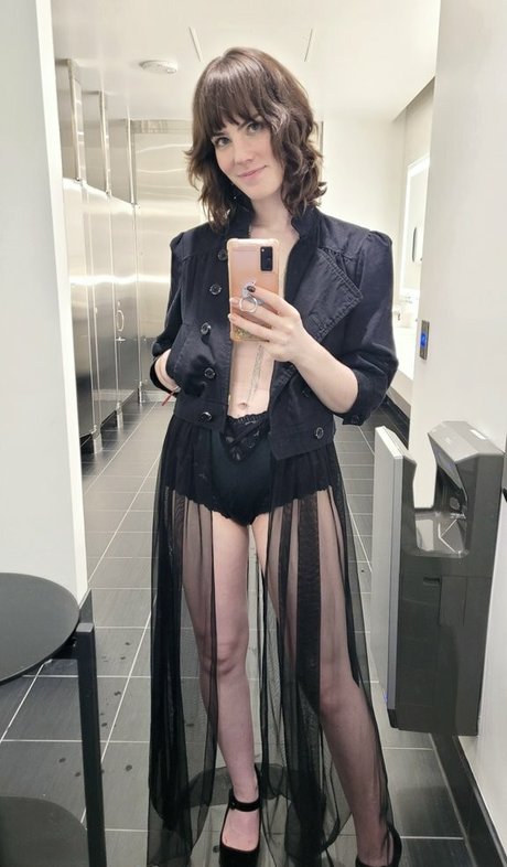 Maggie Mae Fish pornstar xxx photo