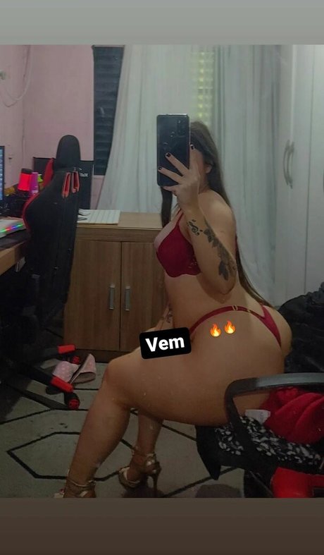 Hellen Silveira nudes star archive