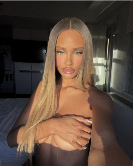 Vinetria pornstar exclusive images