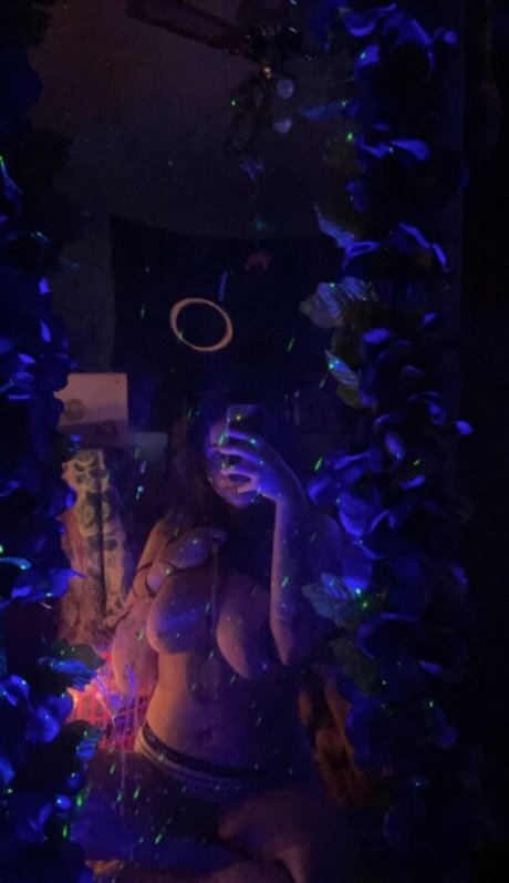 Bailey Ryan star top image