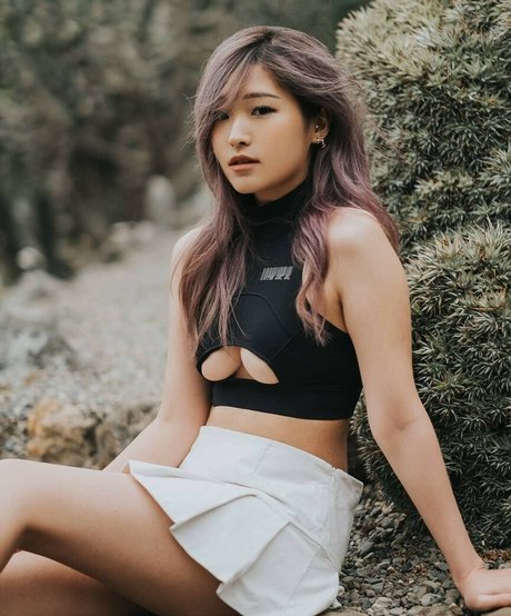 YoonHyoonAikuros nudes actress pic