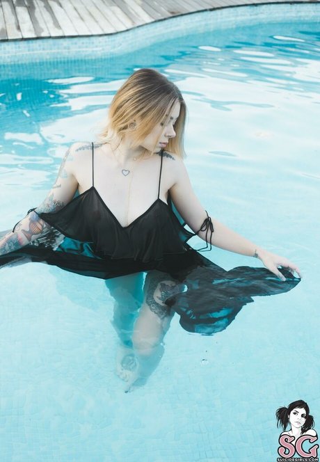 Plum sg perfect actress pics