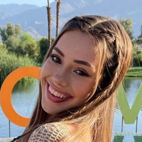 Shaela Mc Gilton model art photos