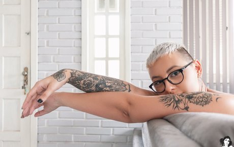 Biahink nudes actress gallery