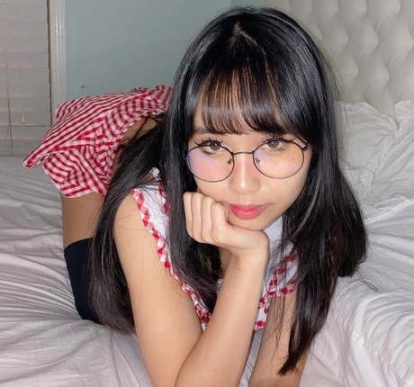 Charla Mouse porn actress pics