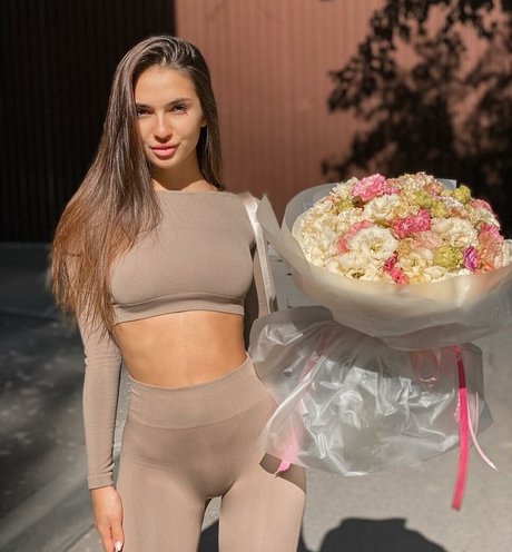 emilyemrata2 perfect actress pics