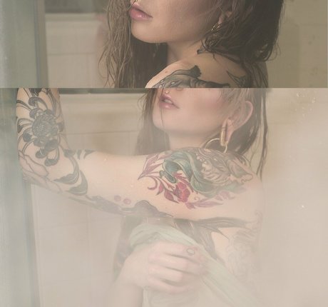 Ashesbardole model naked picture