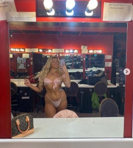 Hollywood Dancer model exclusive gallery