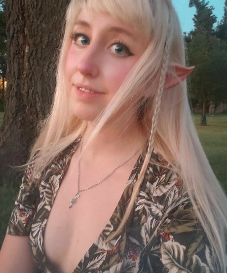 Moon IRL pornographic model photo