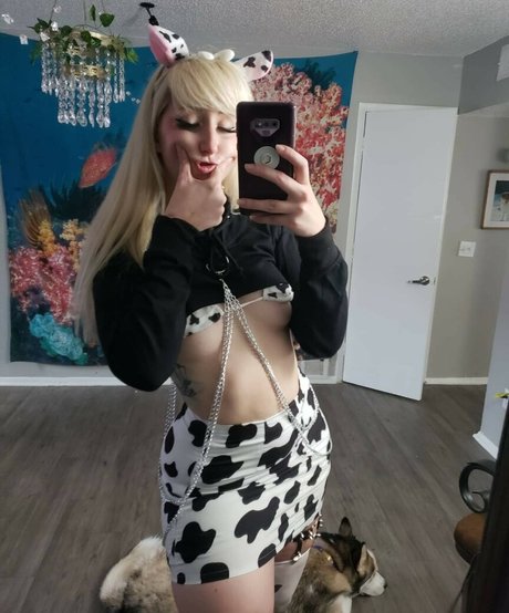 Moon IRL sex model picture