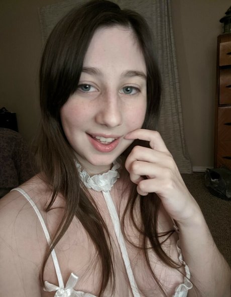 Sasha Sallow actress photos