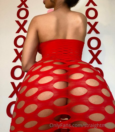 Straightmilfin xxx model archive