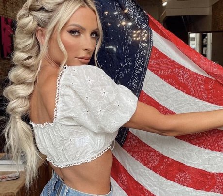 Holly Stocks art pornstar pictures