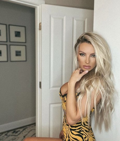 Holly Stocks pretty star picture