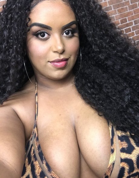 Folgosa hot model pics