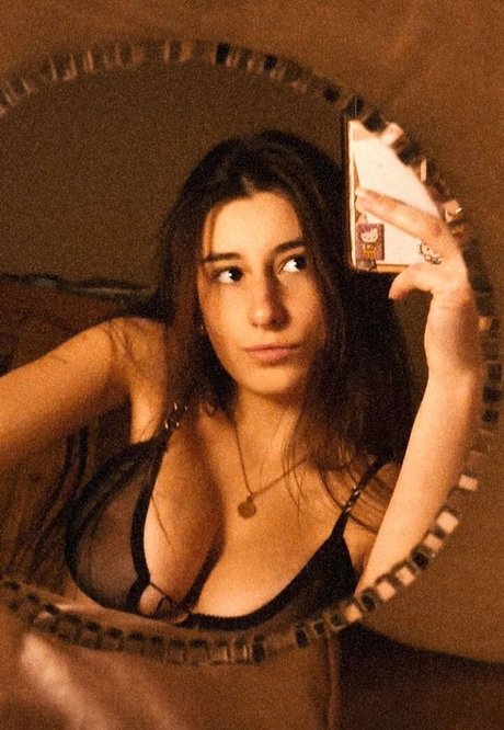 Flor Laneve pornstar nudes images