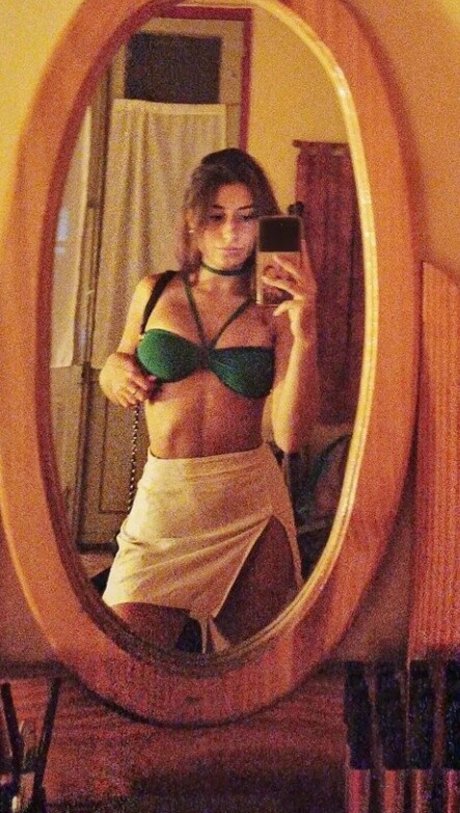 Flor Laneve model nice photos