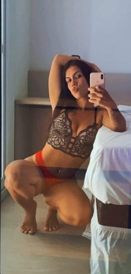 Milla Caldas naked pornstar image