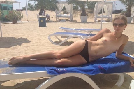 Sesil Karatantcheva nice star pic