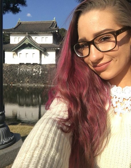 Ms5000Watts perfect model picture