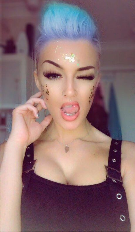 Xcandylashes exclusive pornstar image