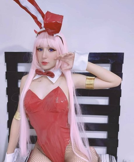 Mia Pon nude actress galleries