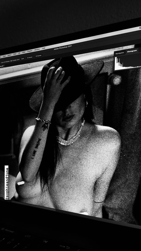 Sophieandjune star hd archive