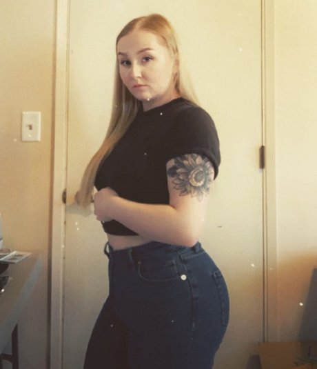 AshlieEstle free pornstar picture