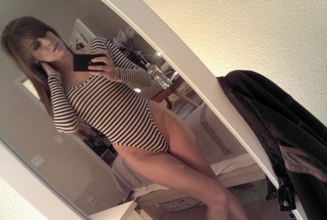 Femme Eden model art photos