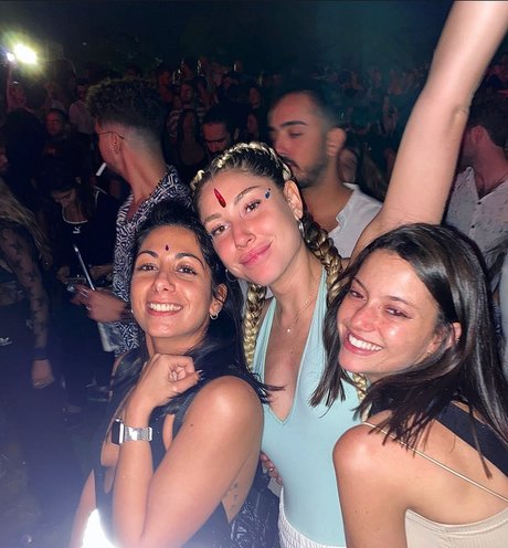 Mia Bar perfect pornstar pictures