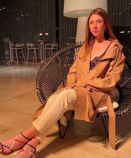 Mia Bar pornstar sexy archive