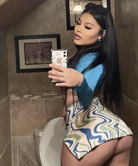 Nattbabe model free pictures