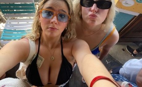 Emma Topps star art galleries