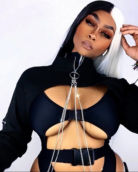 Tenuzen top pornstar pictures