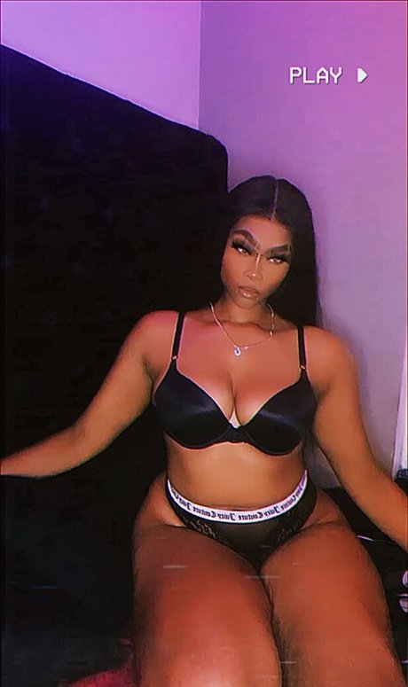 Tenuzen model pretty pic