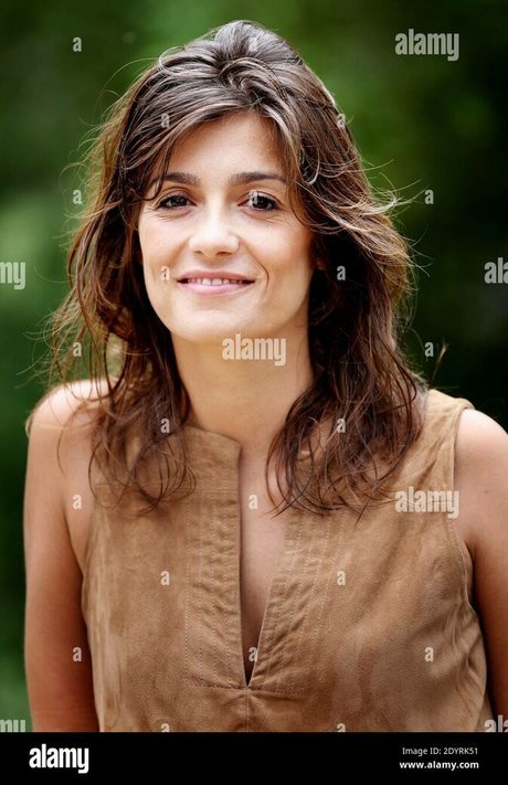 Tania Young model beautiful image