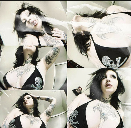 HorrorHaily model top picture