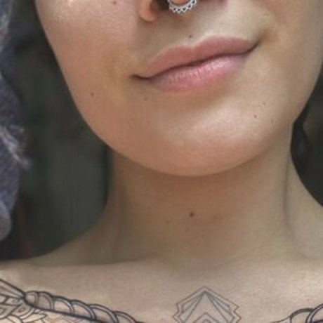 Rainbow Nymph model erotic pic