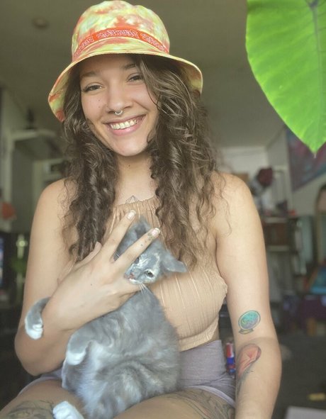 Rainbow Nymph star porn gallery