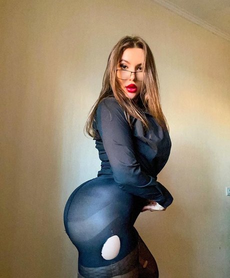 Albina Gladkikh model top pics