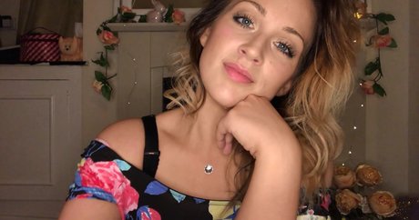 JJ ASMR nudes pornstar pics