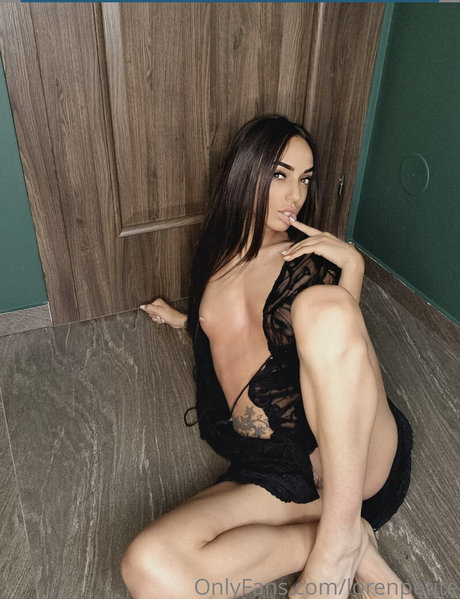 Petite Loren star porn image