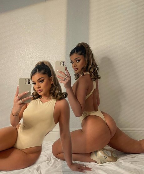 Dayanna Comas best star pics