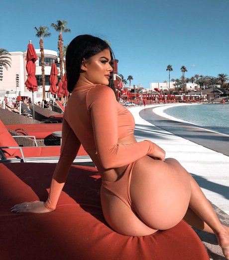 Dayanna Comas sexy star photo