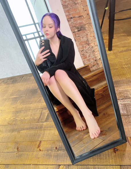 Helly Von Valentine perfect model picture