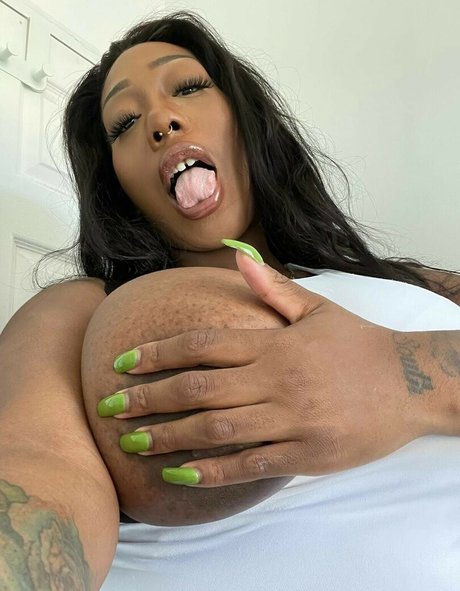 Effy Flame art actress images