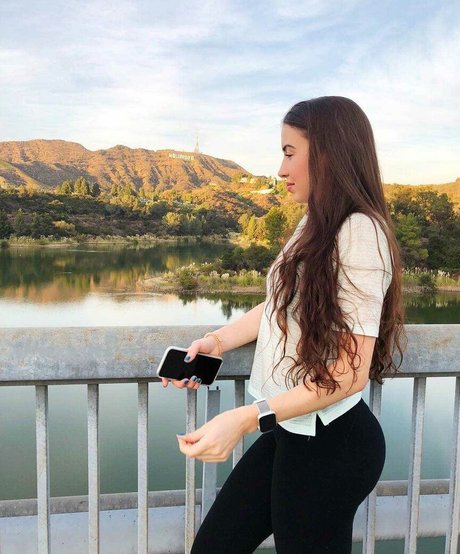 Samara Redway erotic pornstar img