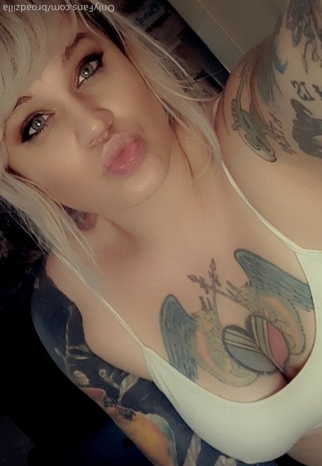 Broadzilla beautiful actress archive