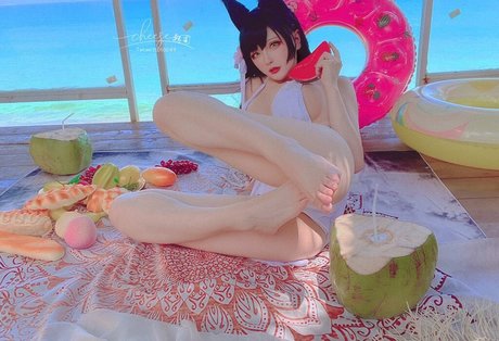 cheesewii model naked photo